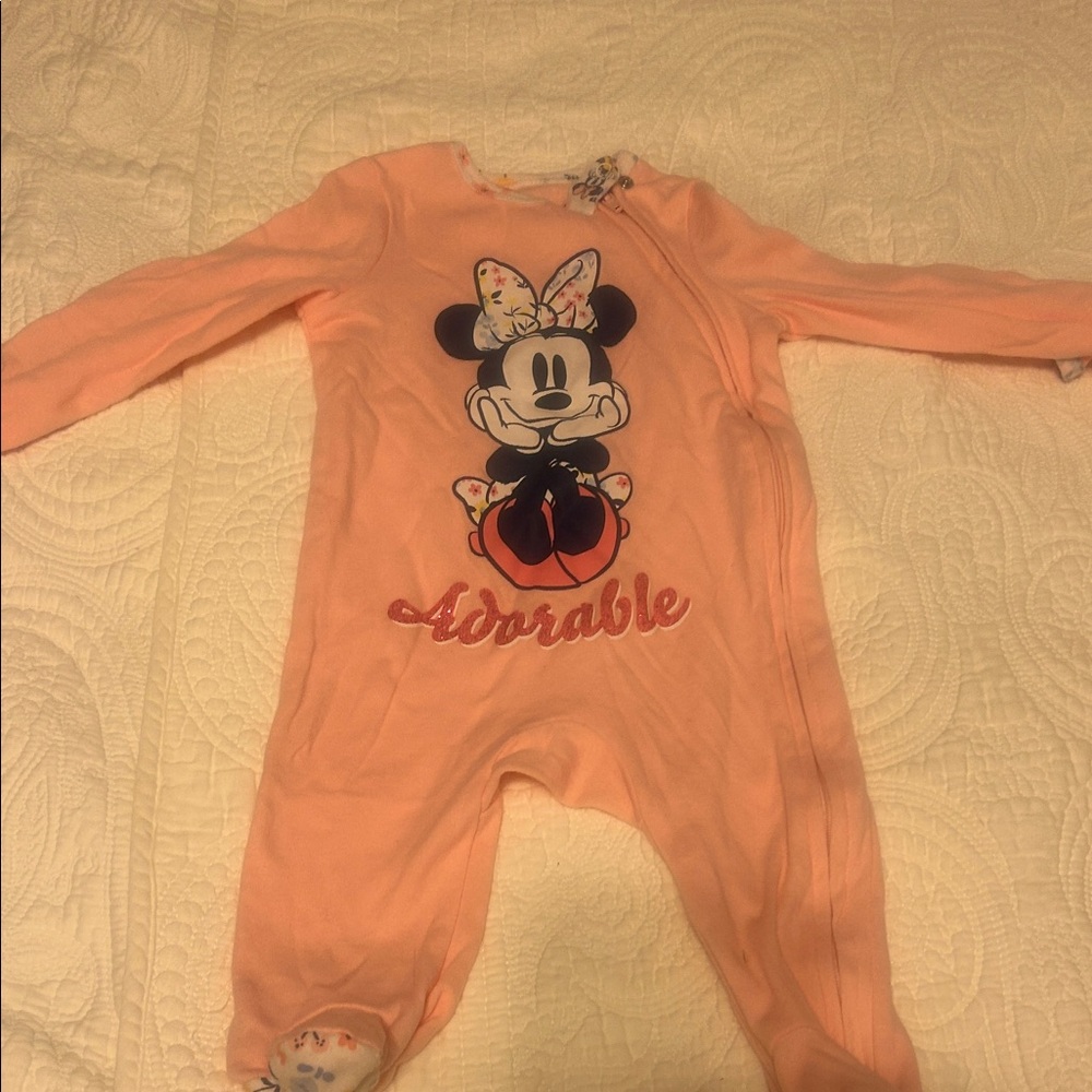 Disney Minnie Mouse Adorable Peach Footie